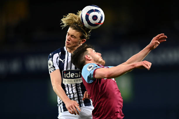 队的防线产 队的防线产