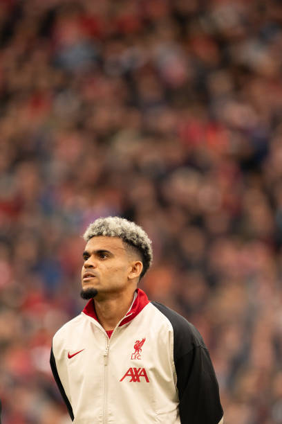 青島海牛球員簽售會12月30日在未來城萬科廣場舉行！.